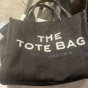 MARC JACOBS the tote bag large